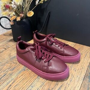❤️MATT & NAT – Burgundy Vegan Sneakers – Size 37